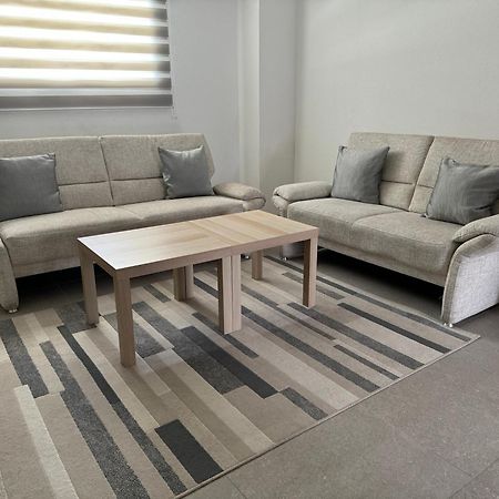 Appartement Bes,, F2 Renove Confort Avec Entree Independante Wittenheim Exterior photo