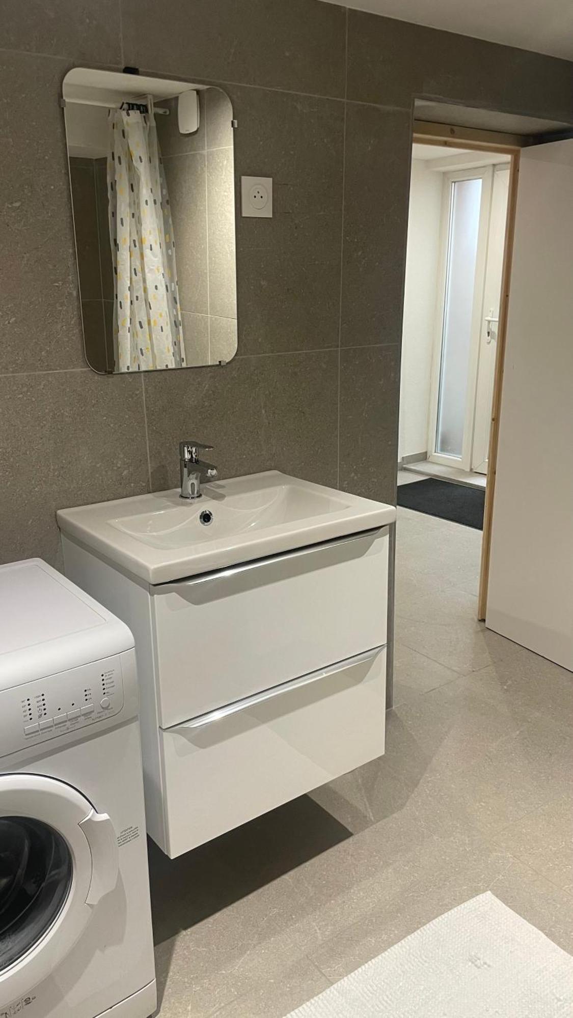 Appartement Bes,, F2 Renove Confort Avec Entree Independante Wittenheim Exterior photo
